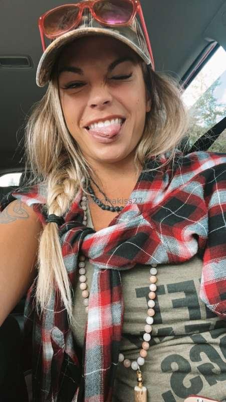 😜