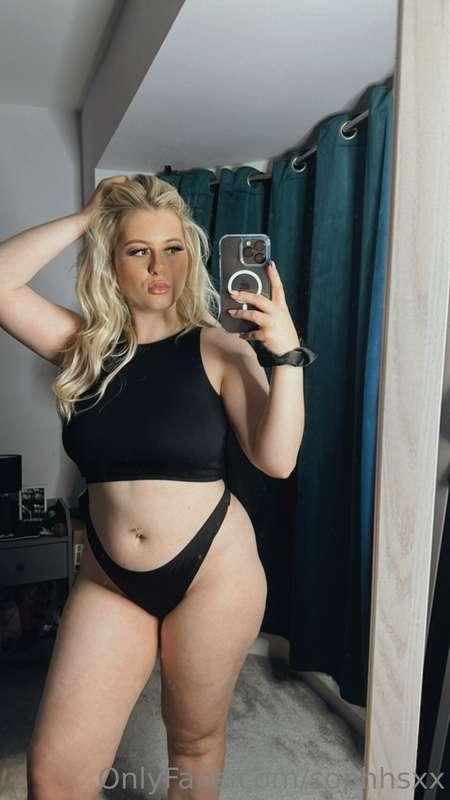 👸