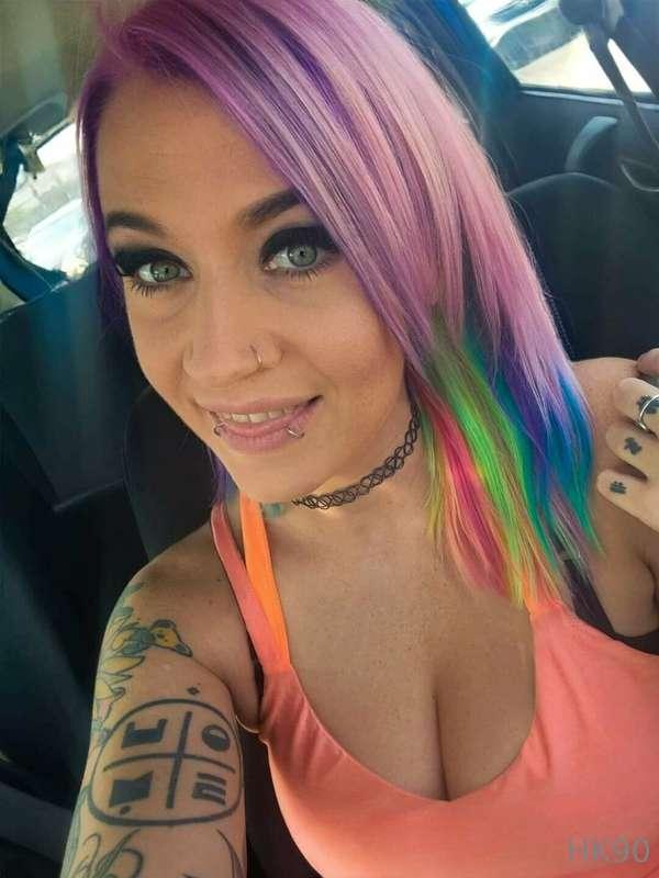 Hi! New hair! Yay!