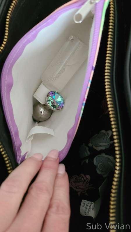 Look what I have in purse today 😍