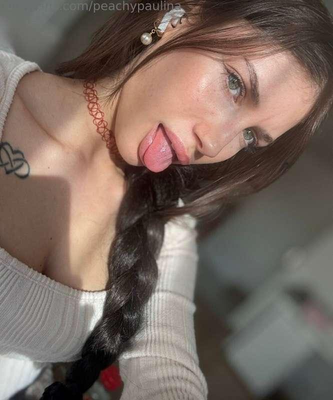 @peachypaulinaHey I am Paulina, Top 0,5% from Poland.Moved t..