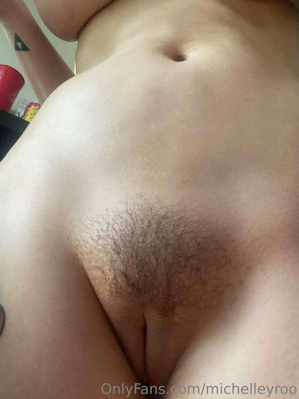bush update! i think this is as hairy as she gets😅 but at le..