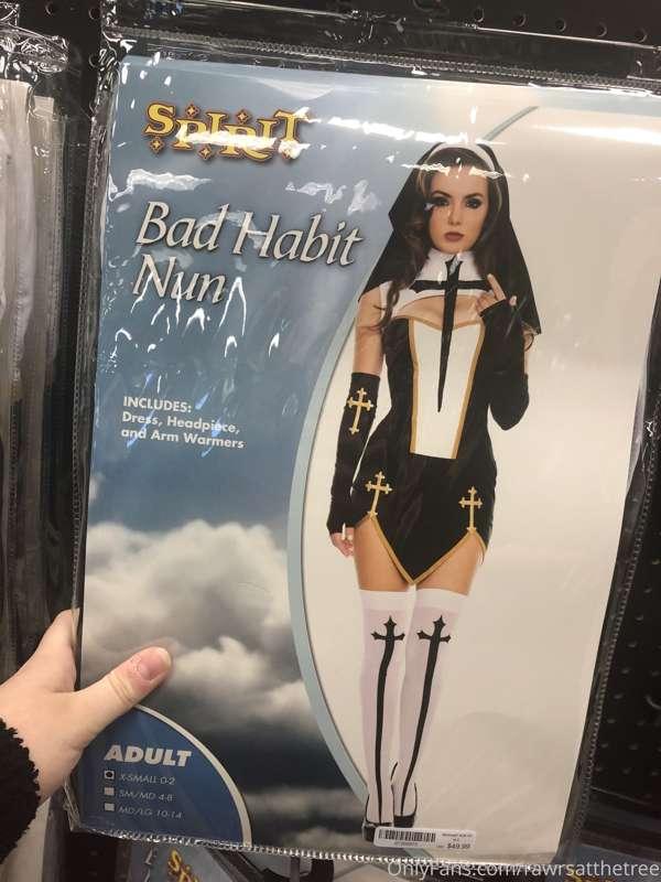 I found so many cute costumes at spirit Halloween! Why do th..