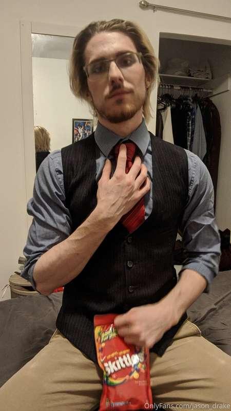 Be on the lookout for some steamy Daddy content on the way! ..