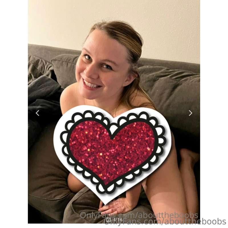 Happy Hearts Day, everyone! 😘