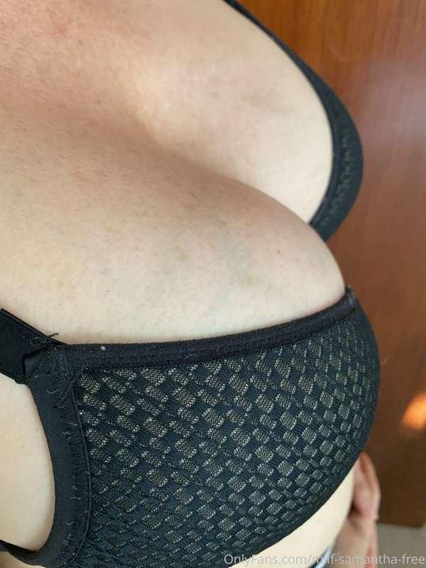 Hey babes 😘 don’t know what it is but I’m hornier than ever...