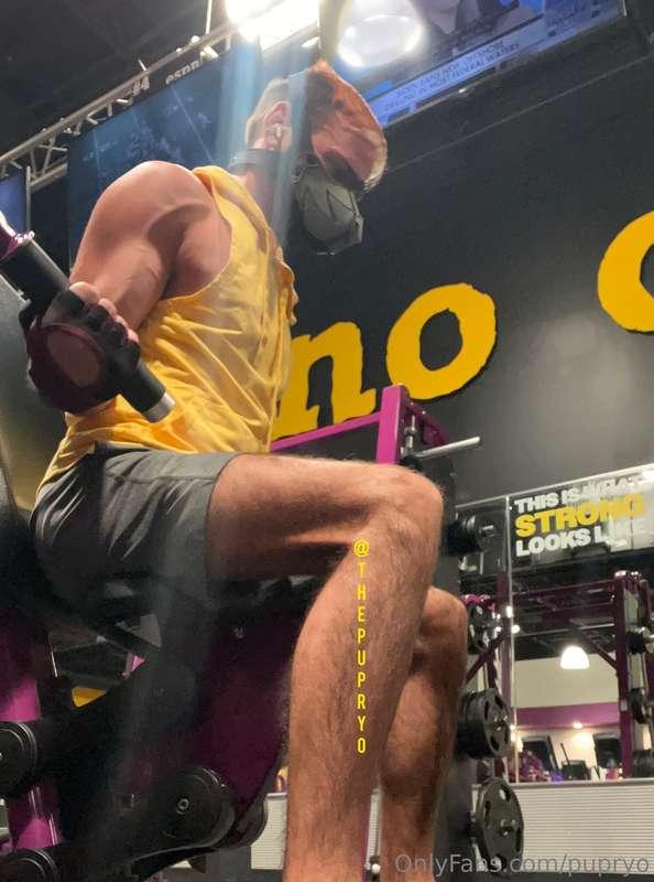 Arm day leads to tanning room pics 