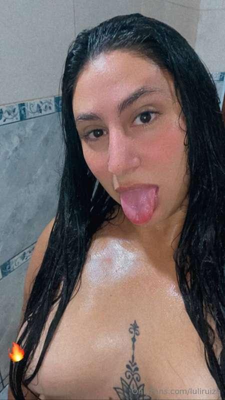 @antusexx @antusexx 🔥Hot brunette ‼️Subscribe and I'll show ..