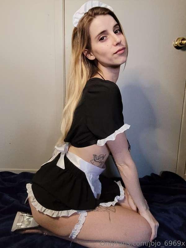 She captured your attention so she don’t need a caption ✨️🐱