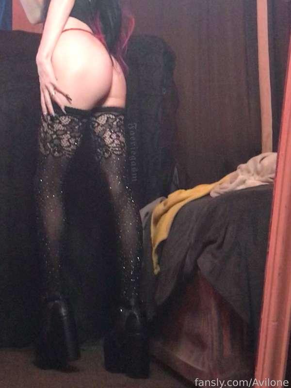 avilone image #2