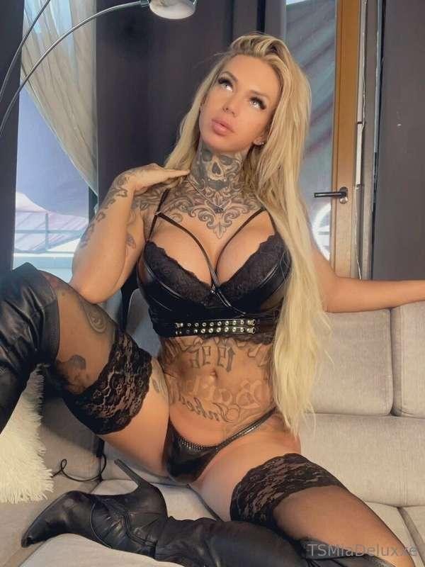Einen schönen Samstag wünsche ich euch 🖤