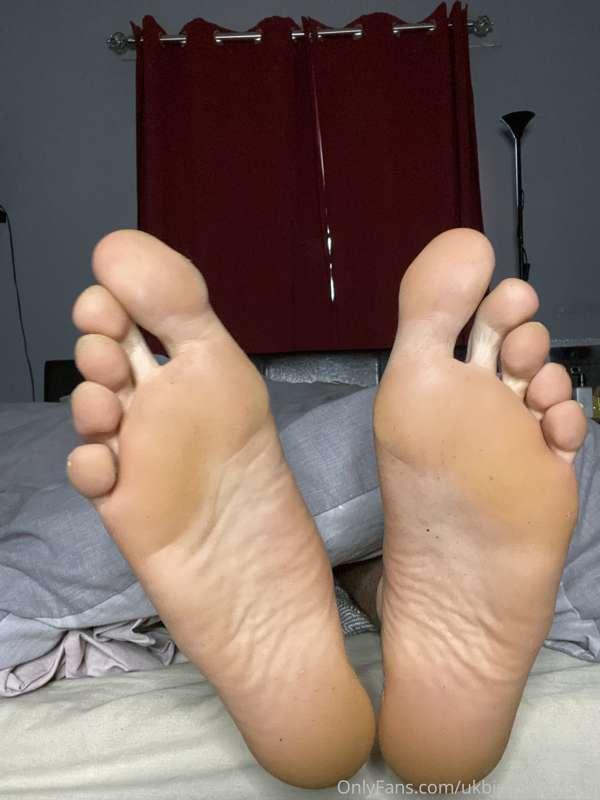 Sniff and lick while I sleep