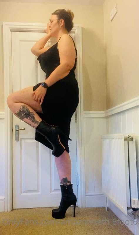 Black bank holiday weekend for me 🖤