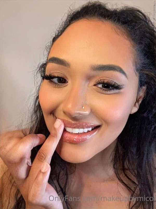 Did you guys know that your lips age?!?!

One way I keep the..