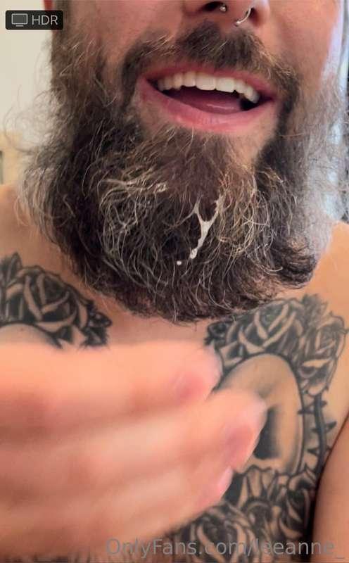 Your beard after eating me out!! 💦