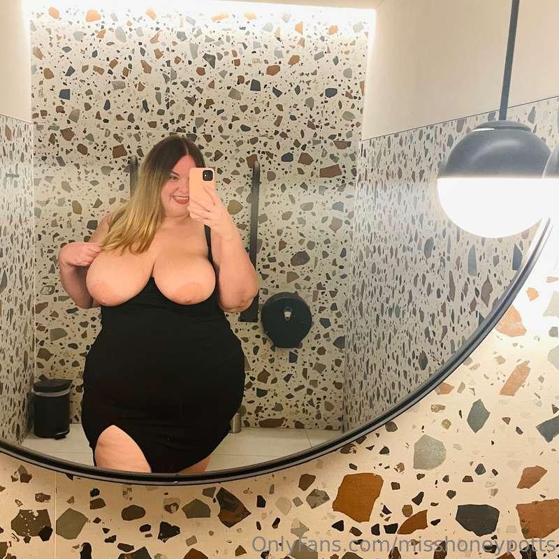 Just living that fat girl life. And teasing you with these s..