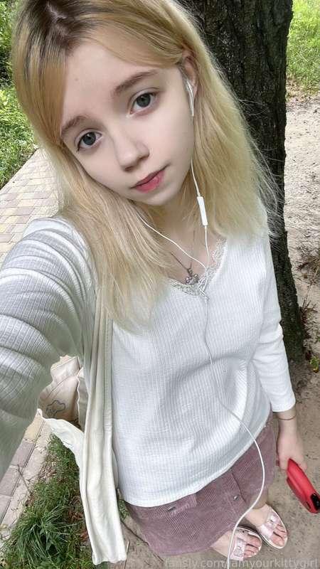iamyourkittygirl image #3
