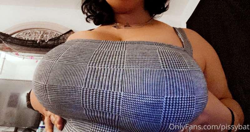 i got a new dress daddy do you like it?