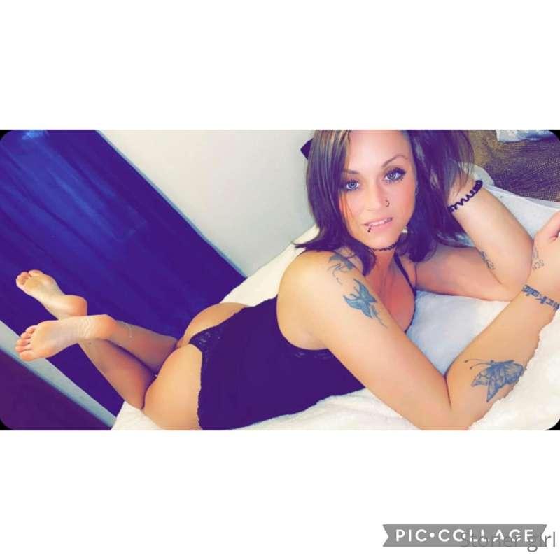 I’m feeling GENEROUS!!!! Who wants some videos?!? TIP $10 an..