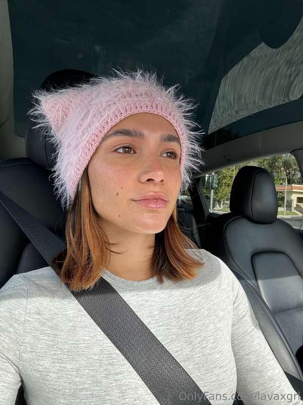Do you like my beanie? 🤭