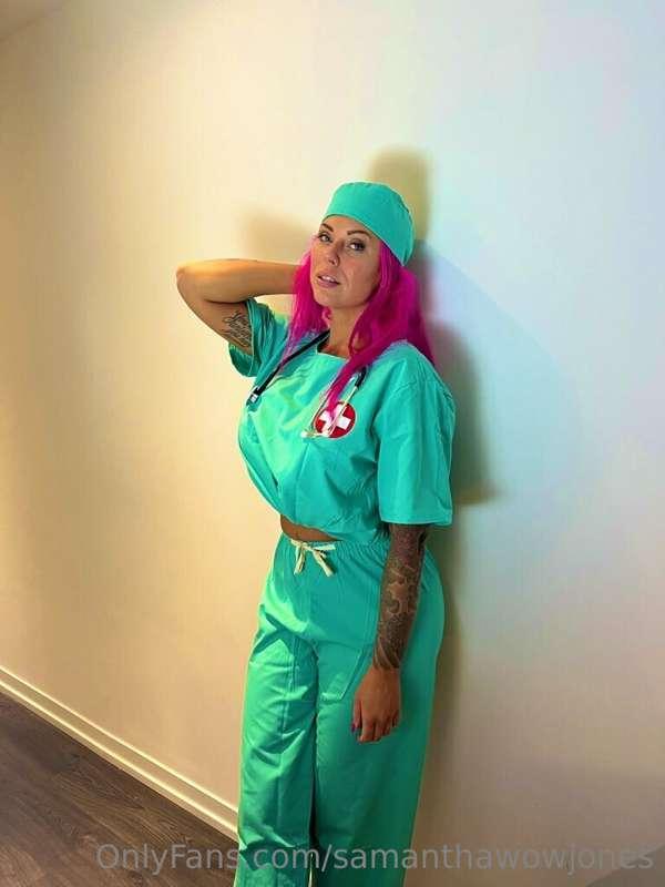Wanna play doctor? 🩺🥼🩻📈✨💗