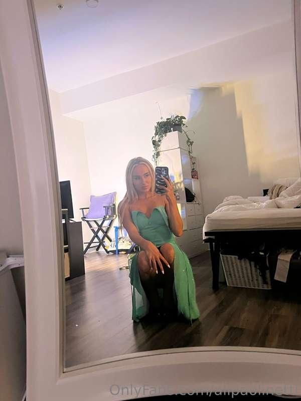 alichristine image #1