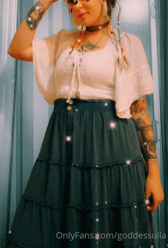 sorry I've been off schedule🥺 I was hosting an Encanto party..