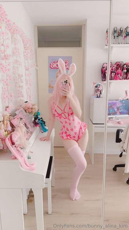 come show this bunny some love 💕