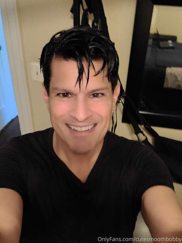 Selfie Sunday,  Cold in NYC but went out for a haircut and f..