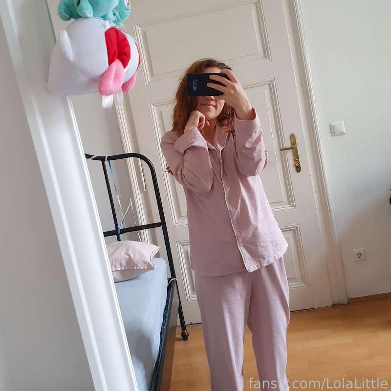 boo or bulbasaur?


#nerdy #nerdygirl #geek #kawaii #egirl #cute #ddlg #pokemon #gamergirl #fyp