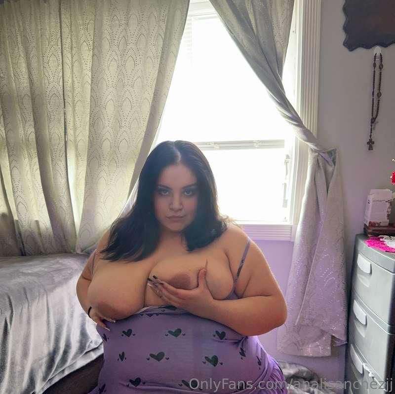 😈