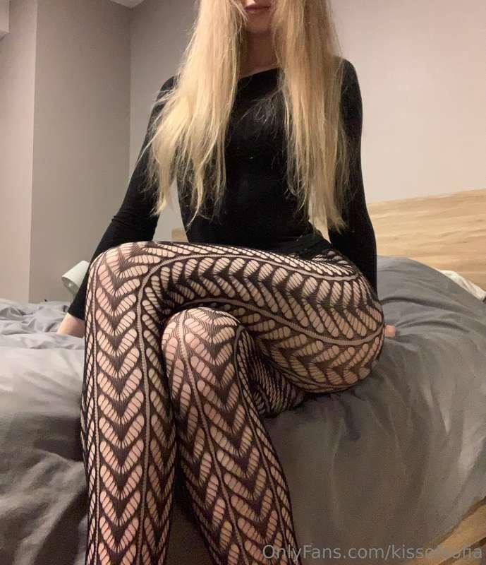 kissofsofia image #0