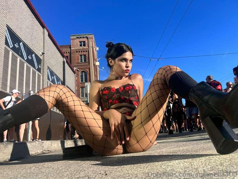 antonella400 image #1