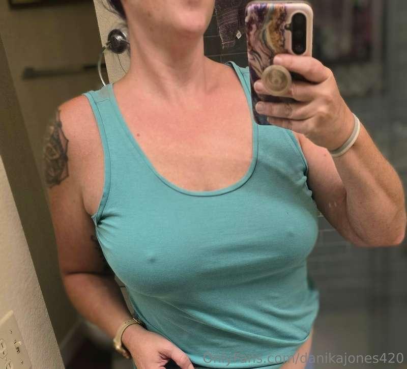 👀 