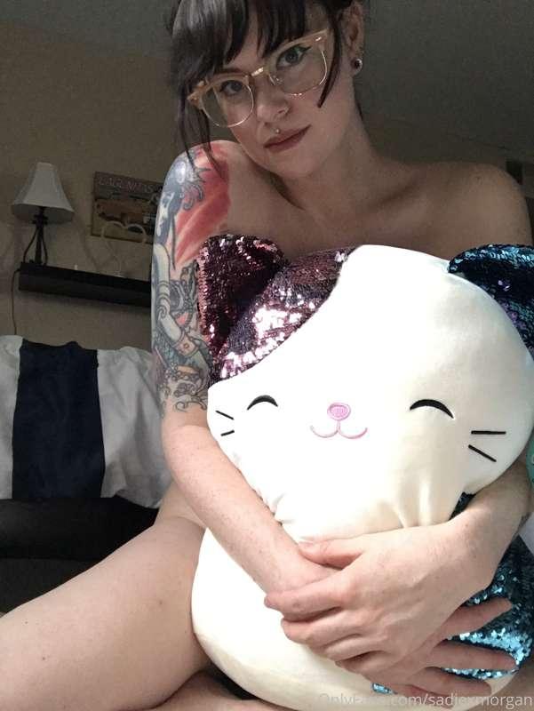 I got this adorable squishmallow kitty from an admirer ❤️ 

..