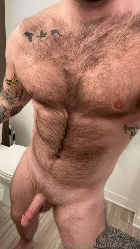 Gym progress pic 💪🏼 feeling good lately! 😈