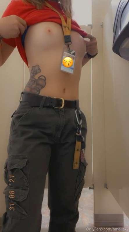 It’s my Monday workday! Figured I would give you guys a flas..