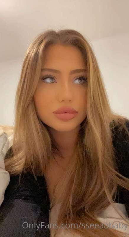 😽