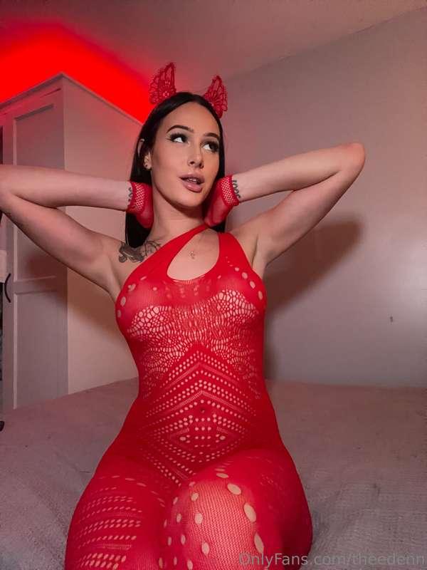 im feelin generous today...dm me about customs🤭 