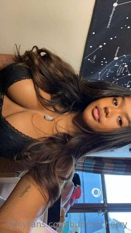 Going out selfies, anyone want to join me for a drink … ? 🙈