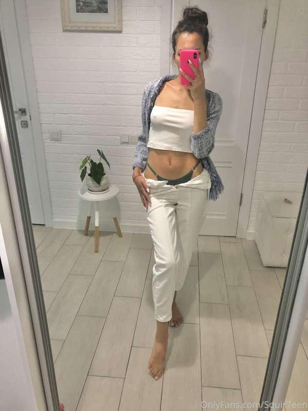 Do you want to take off those pants?💦🦋