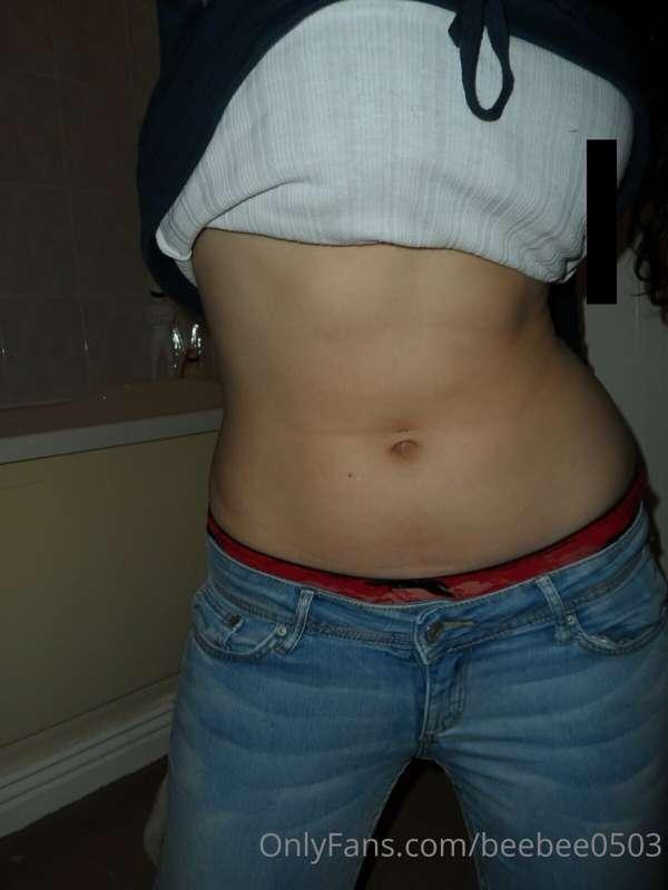 This is really old, I think I'm 19! but I love how my tummy ..