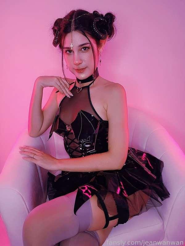 jeanwanwan image #2