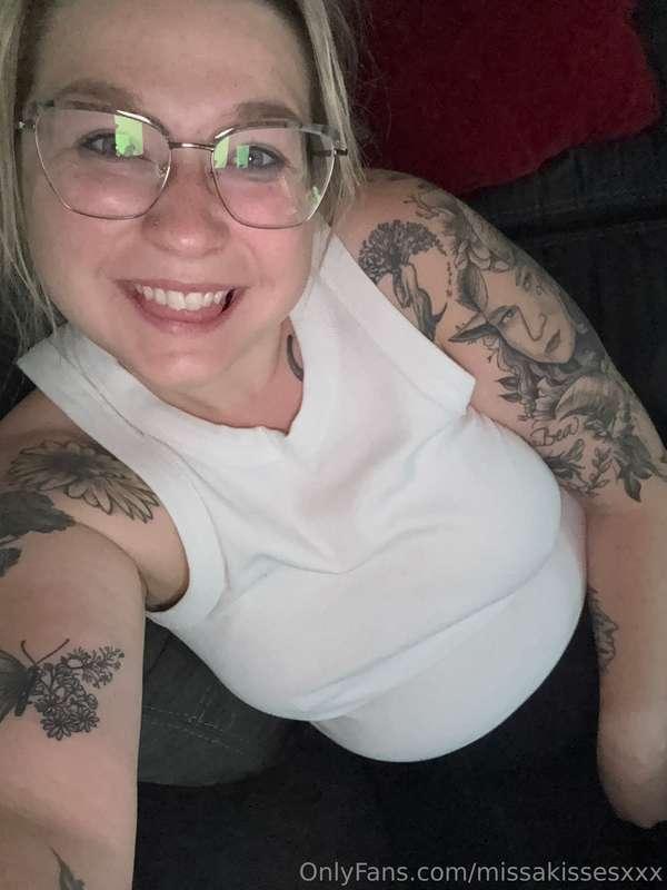 Swipe 😚 good morning 🥰