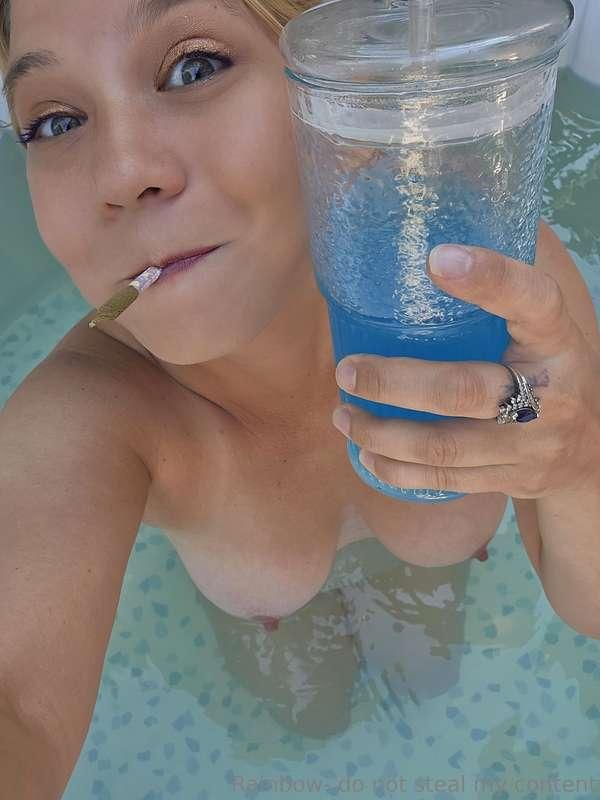 Always love when I get a lil after work me time 🥰 nothing li..