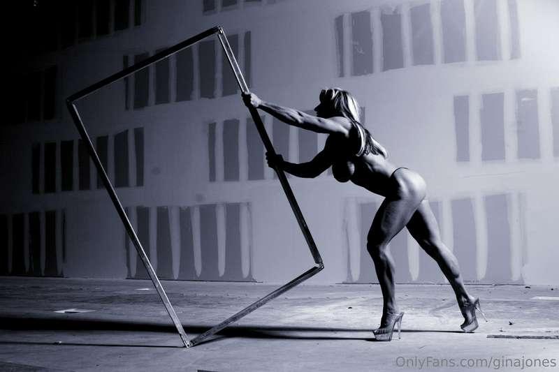 ginajones image #1