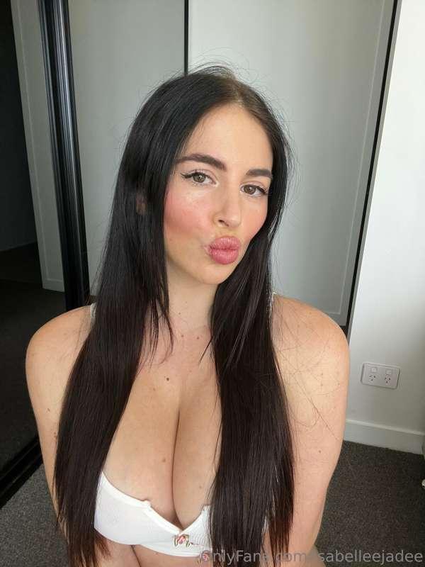 Would you give a kiss 💋?