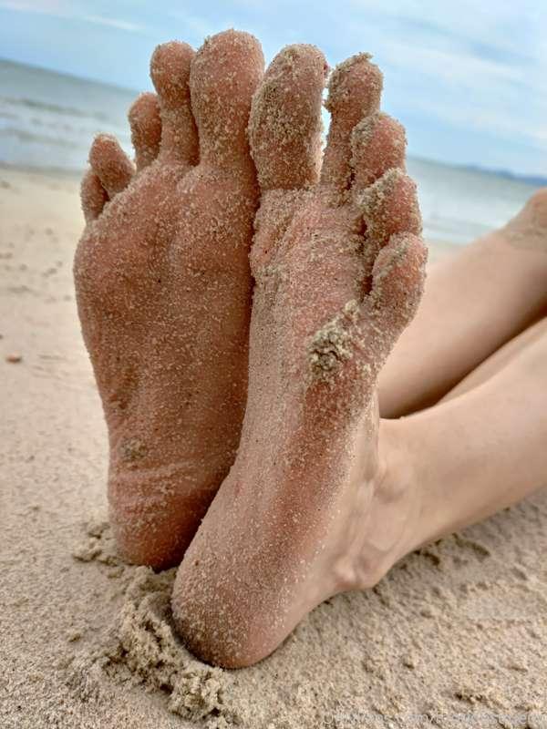 footjobsqueen image #0