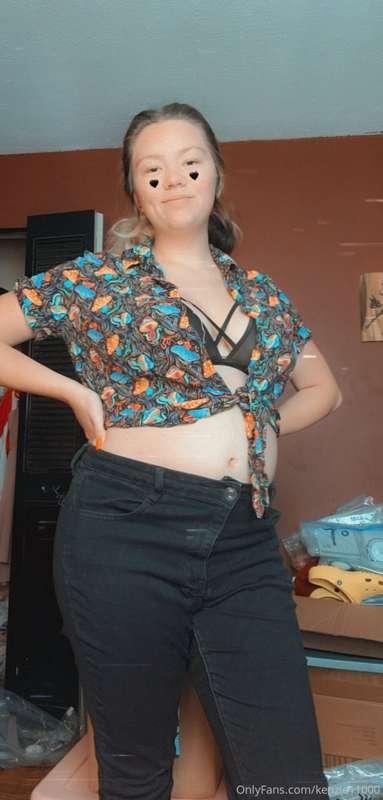 Who wants to follow me on my body confidence journey or my p..