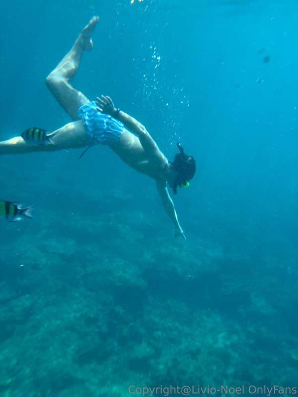 🍆yeahh, baby, I like it deep😈Surprise in your DM's check now..